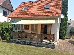Akció! Zsóry- Fürdőn 3 szobás, nappali- étkezős téliesített nyaraló berendezéssel együtt eladó! - Kép 2.